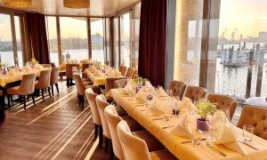 Festliche Tafeln für Firmen- und Familienfeiern